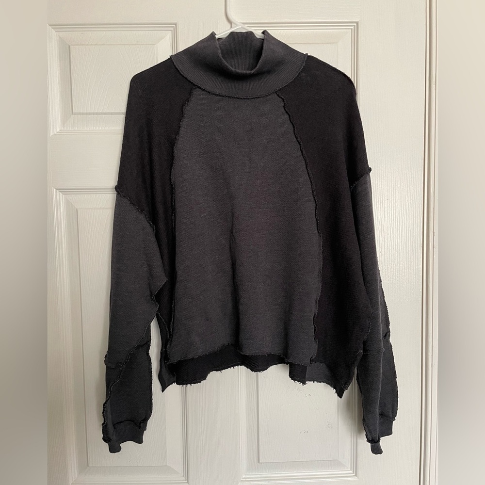 American Eagle Outfitters Women’s XS Charcoal Two-Tone Mock Neck Sweater